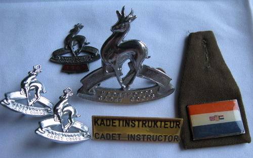CADET CORPS CHROMED CAP+COLLARS,NAME BAR,FAB BADGE-SOLD WITH A WHITE METAL & ENAMEL 1963 BADGE-POSSI