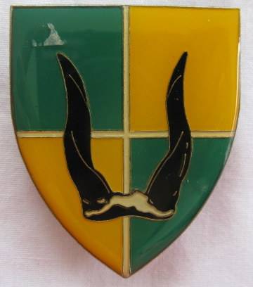 SHOULDER FLASH - GROUP 29 - 3 PINS - ORIGINAL