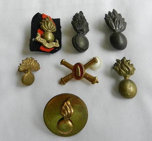 SELECTION OF 7 SA ARTILLERY BADGES - SOLD TOGETHER