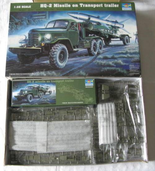 HQ - 2 MISSILE ON TRANSPORT TRAILER 1:35 SCALE - COMPLETE