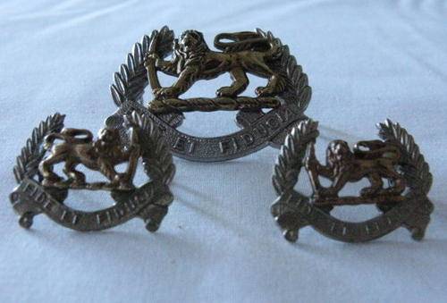RHODESIA ARMY PAY CORPS BI-METAL CAP & COLLARS WORN 1970'S - 1980 - LUGS INTACT