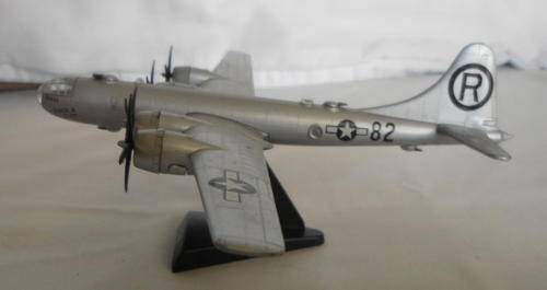 B29 BOMBER DIE CAST MODEL SCALE 1:200
