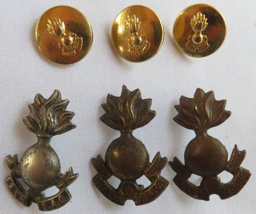 SA ENGINEERS CORPS CAST COLLARS & 3 BUTTONS 1938-45- LUGS COMPLETE