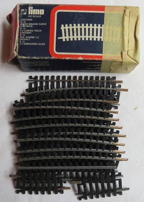 LIMA HO SCALE N 12  1/2 CURVED TRACK PIECES