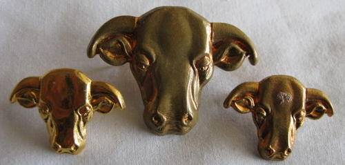 TRANSKEI DEFENCE FORCE OFFICERS CAP & COLLARS.  PINS INTACT.
