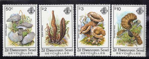 ZIL ELWANNYEN SESEL 1985 "FUNGI" SET OF 4 UMM SG 95-98. CAT 6,35 POUNDS.