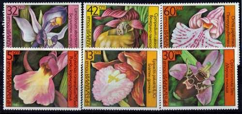 ORCHIDS 2 SETS BELGIUM 1985 SET OF 3 & BULGARIA 1986 SET OF 6. CAT 6,45 POUNDS.
