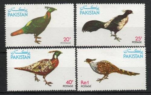 Pakistan 1979 Birds (Pheasants) set of 4 lightly mounted mint. SG 493-496. Cat £7,10 (2012)