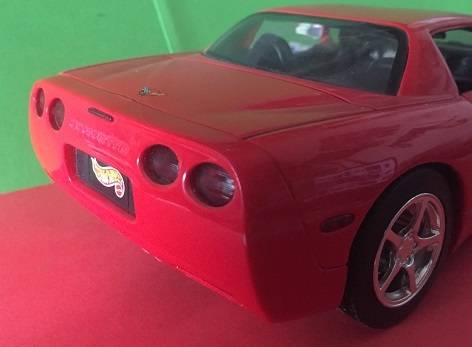 2000 Chevrolet Corvette 1/18 die cast model