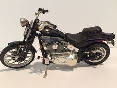 Harley Davidson FXSTSB "Bad Boy" 1/18 die cast model