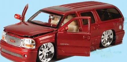 JADA 1/18 BOXED GMC Yukon Denau die cast model