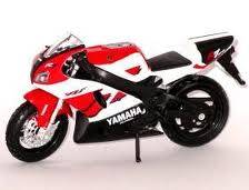 Yamaha YZF R7 1/18 die cast model