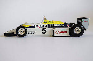 Willams FW 08 F1 die cast model