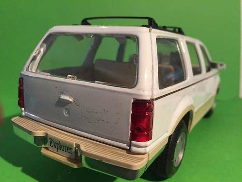 Ford Explorer die cast model