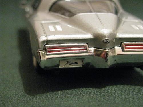 1971 Buick Riviera GS die cast model