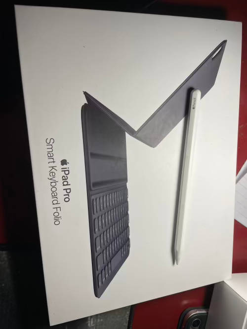 IPAD PRO 11 INCH WIFI/64GB / SILVER/ IPAD PRO SMART KEYBOARD FOLIO/ APPLE PEN