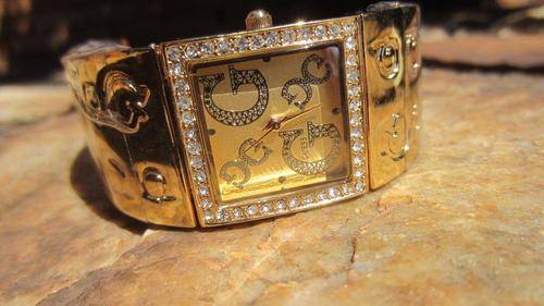 GUESS LADIES WATCH - GOLD SQUARE DIAMOND FACE!! LATEST ARRIVAL!!!