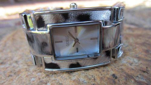 GUESS LADIES WATCH - ELEGANT SILVER LEOPARD PRINT!! LATEST ARRIVAL!!!