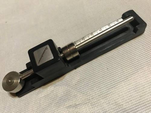 VERY SMALL SCALE. `CONNOISSEUR PRECISION STYLUS BALANCE`