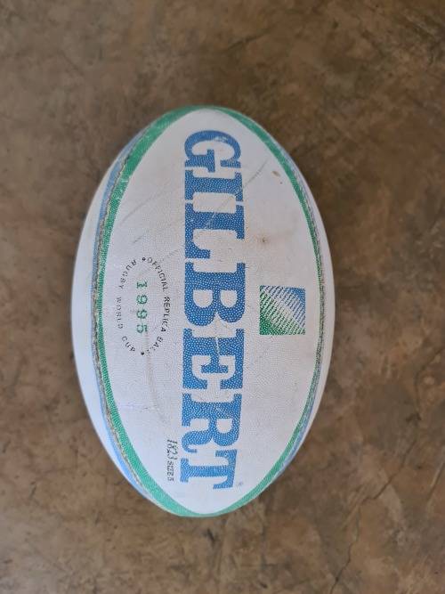 Rugby Wold Cup 1995 ball === NO RESERVE ++++