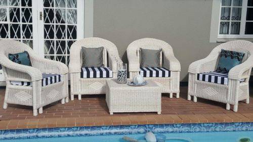 Handmade Outdoor Furniture 6 legs design, (Made from 100% Recycled plastic)