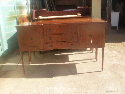 Stunning Side Board with three drawers and two doors
