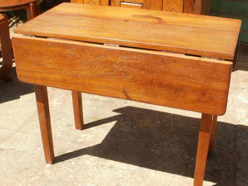 TEAK DROP SIDE TABLE WITH DRAWER