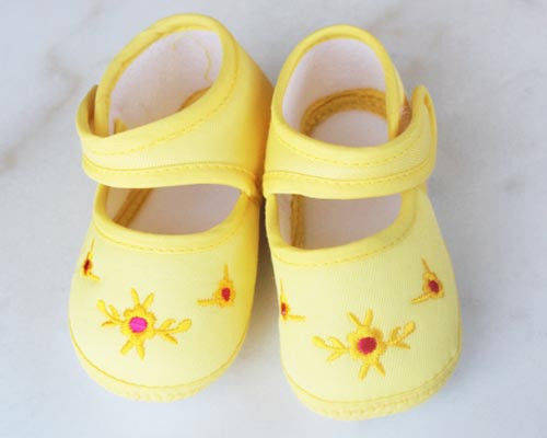 Infant baby girl yellow embroidered cotton soft shoe 6-10 months