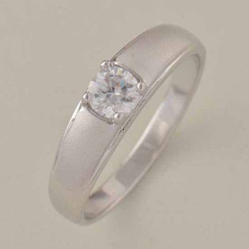 Dusty 9k white gold filled cubic zirconia ring size 8