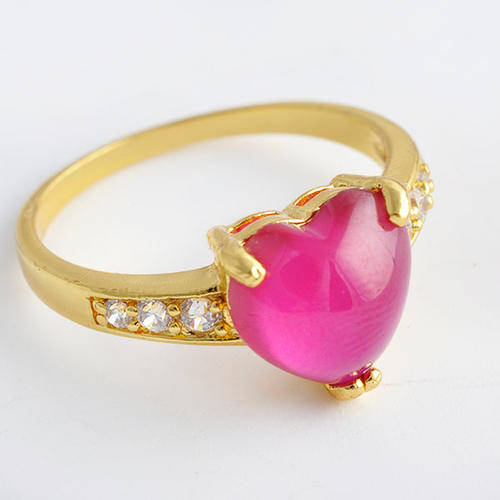 Deluxe yellow gold filled red ruby & cubic zirconia heart ring size 7