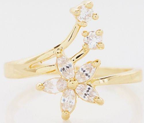 Sparkling 10k yellow gold filled white sapphire ring size 7
