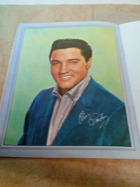 Folio - RCA Victor Elvis Presley + pin-ups poster 1960s