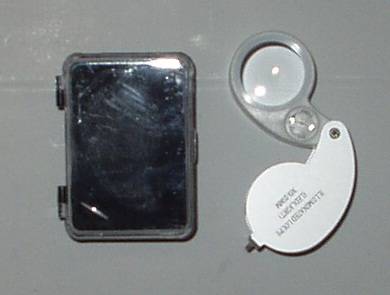 Loupe with led light.