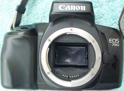 Camera - Canon EOS 750 Film - 35mm - With Lens + Battery