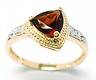 **STUNNING** 9CT YELLOW GOLD 6MM TRILLION GARNET & DIAMOND RING