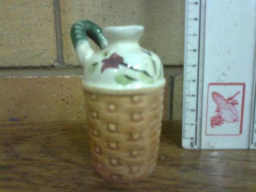 BEAUTIFUL MINITURE VASE