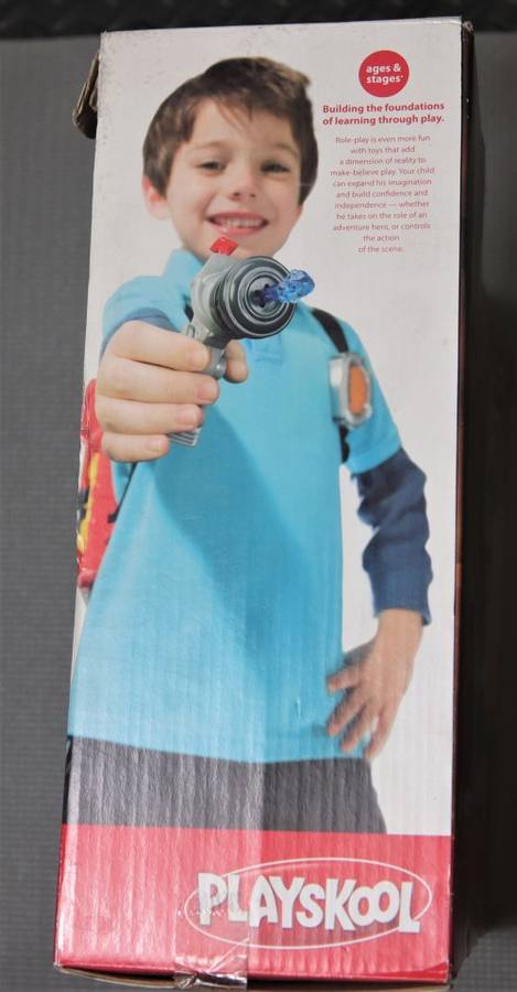 PLAYSKOOL Adventure Heroes - FIRE HERO ON-THE-GO by Hasbro