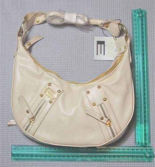 Pierre Cardin - Hand Bag - Last crazy wednesday auction for 2022