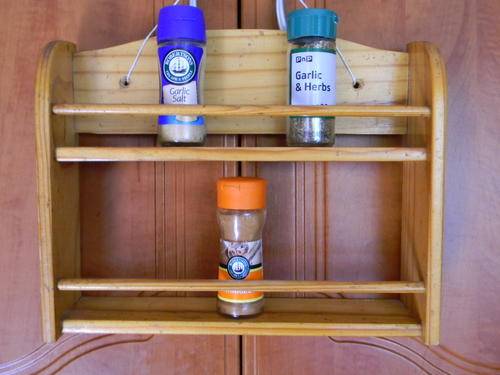 Wooden Spice rack(35cm x27cm x8cm) as per pictures
