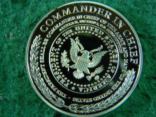 Abraham Lincoln Civil war 1861 gold plated Souvenir  coin as per pictures comes in plastic holder
