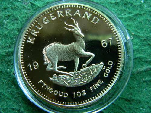 Kruger rand 1967 1 oz Fine gold coin gold plated not solid gold in plastic holder Souvenir