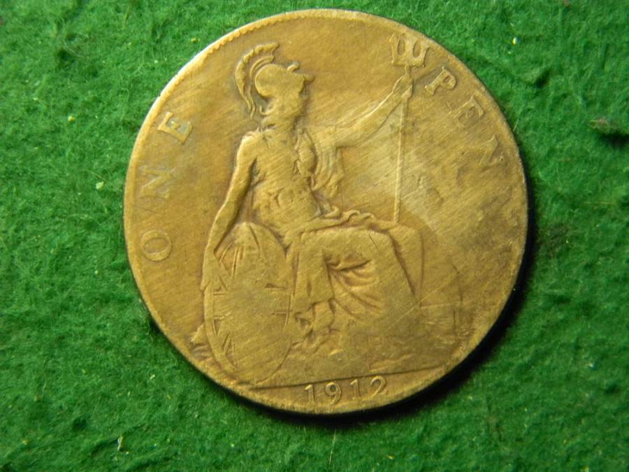 1900 one pennies 6 off as per pictures  one 1897