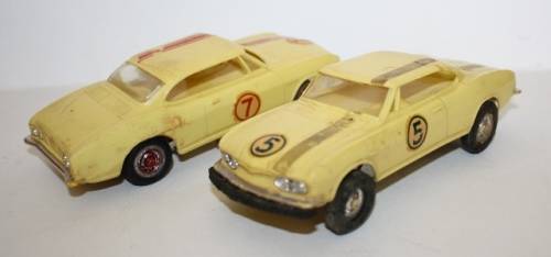 Scalextric-No Aurora-Vintage-Two Cars