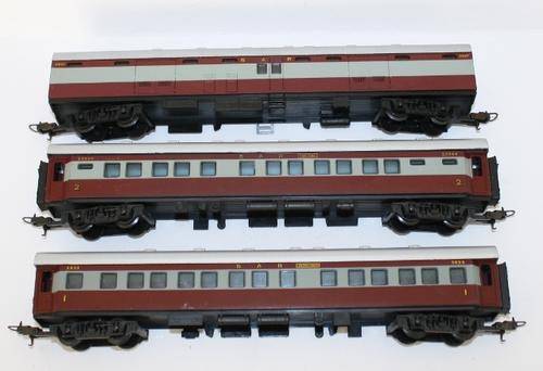 Lima S.A.R.Suburban Coaches and Guards Car-Near Mint.
