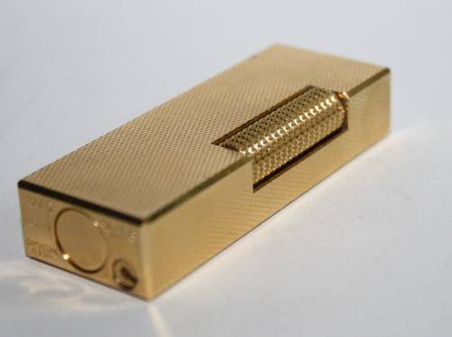 Dunhill Lighter.