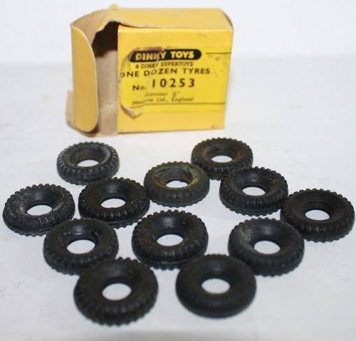 Dinky 'One dozen Tyres'-No 10253-Original Box.
