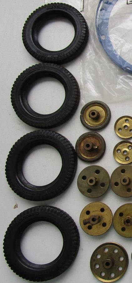 **Meccano Parts**Blue/Yellow...Parts,Gears,Girders etc etc..As per Photos