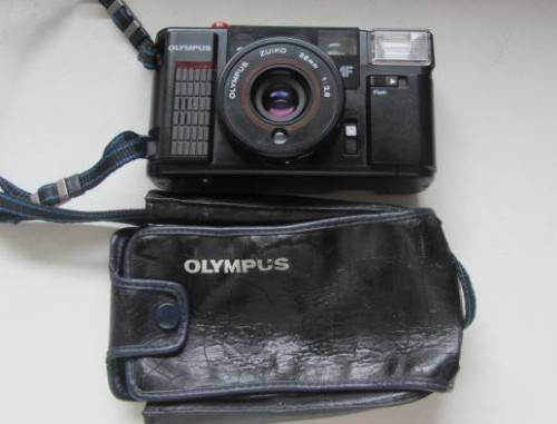 **Olympus AFL**-Quick Flash 35mm Camera0Zuiko 38mm f 2.8 Lens..Needs Battery..Not tested
