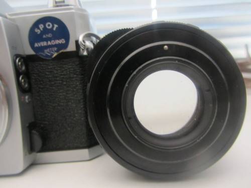 **Mamiya/Sekor 500 DTL**35mm Film Camera-Auto Mamiya/Sekor 1:2 f=50mm Lens Plus Centon Zoom and Tele