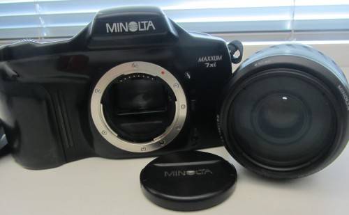 **Minolta Maxxum 7xi** Minolta Maxxum Af Zoom xi Macro-Af 100-300mm 1:4.5-5.6 Lens